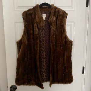 EUC Chico’s Faux Fur Vest Glam Animal Brown